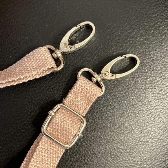 Mossimo Light Pink Fabric Bag with detachable adjustable strap - Picture 6 of 8